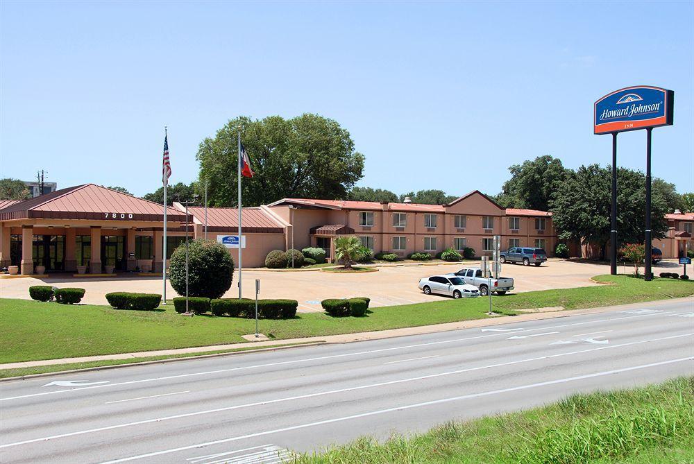 University Inn Austin North Exterior photo